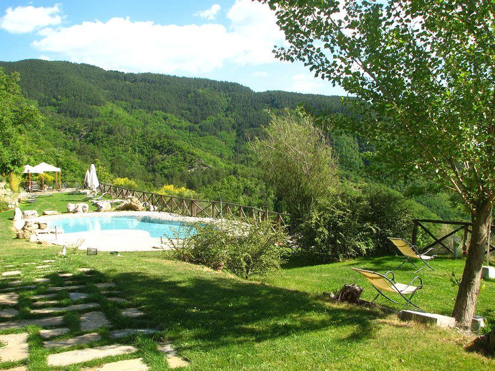 Affittacamere Borgo I Tre Baroni Moggiona Esterno foto